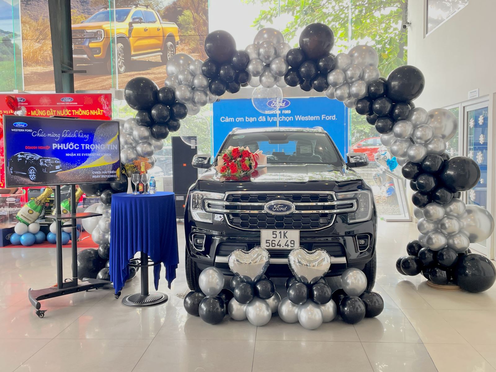 Lễ Bàn Giao Ford Everest Titanium 4x2 