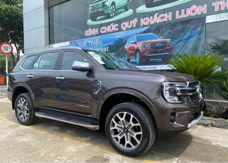 Giá xe Ford Everest Tháng 8 2023
